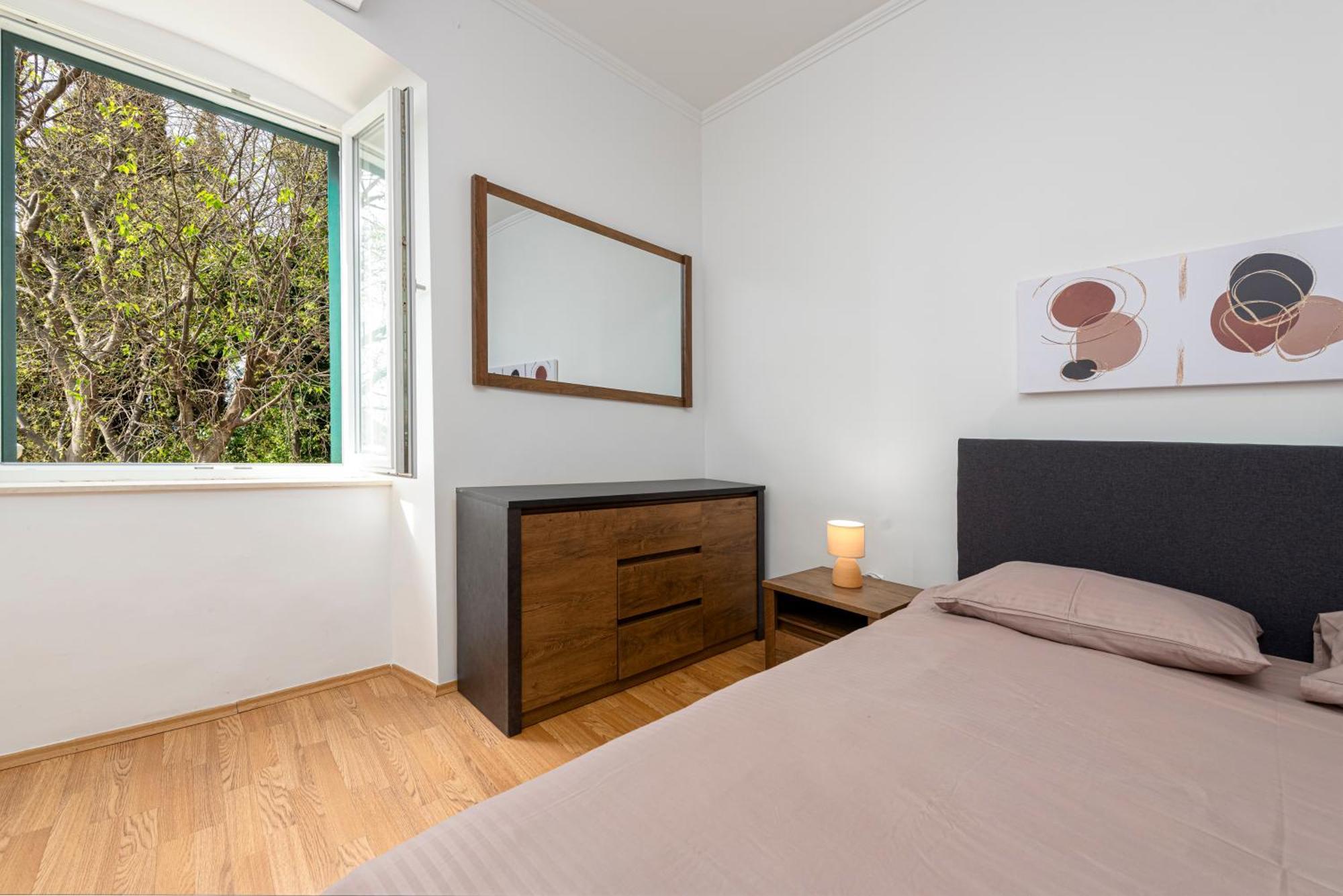Vera Apartment